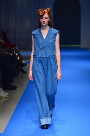 7/30 | VIVIANO Spring 2024 | Photo Credit: JFWO Japan Fashion Week Organization VIVIANO Spring 2024 | Photo Credit: JFWO Japan Fashion Week Organization