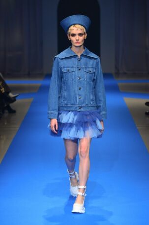8/30 | VIVIANO Spring 2024 | Photo Credit: JFWO Japan Fashion Week Organization VIVIANO Spring 2024 | Photo Credit: JFWO Japan Fashion Week Organization