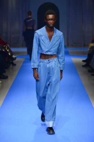 10/30 | VIVIANO Spring 2024 | Photo Credit: JFWO Japan Fashion Week Organization VIVIANO Spring 2024 | Photo Credit: JFWO Japan Fashion Week Organization