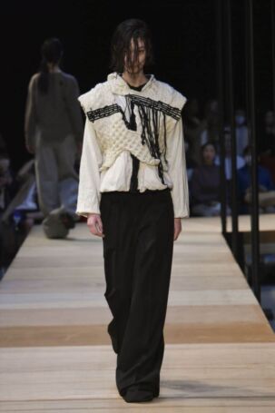 11/22 | pillings Fall 2023 | Courtesy of Japan Fashion Week Organization pillings Fall 2023 | Courtesy of Japan Fashion Week Organization