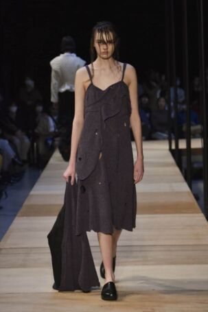 12/22 | pillings Fall 2023 | Courtesy of Japan Fashion Week Organization pillings Fall 2023 | Courtesy of Japan Fashion Week Organization