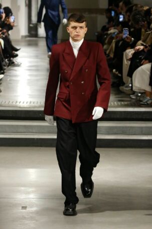 1/60 | VTMNTS Fall 2022 | Photo: NOWFASHION.com VTMNTS Fall 2022 | Photo: NOWFASHION.com