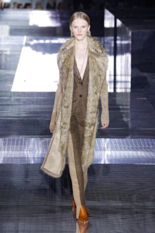 4/109 | Burberry Fall 2020 | Photo: NOWFASHION.com Burberry Fall 2020 | Photo: NOWFASHION.com