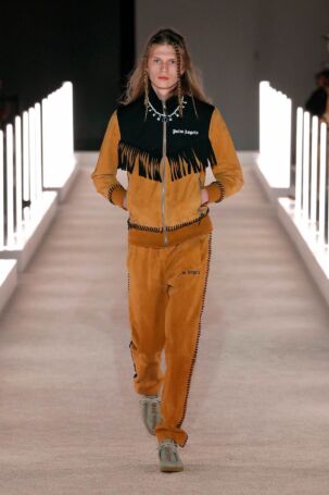 7/48 | Palm Angels Fall 2020 | Photo: NOWFASHION.com Palm Angels Fall 2020 | Photo: NOWFASHION.com
