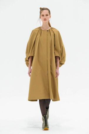 9/40 | support surface Fall 2020 | Courtesy of Japan Fashion Week Organization support surface Fall 2020 | Courtesy of Japan Fashion Week Organization