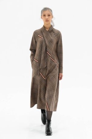11/40 | support surface Fall 2020 | Courtesy of Japan Fashion Week Organization support surface Fall 2020 | Courtesy of Japan Fashion Week Organization