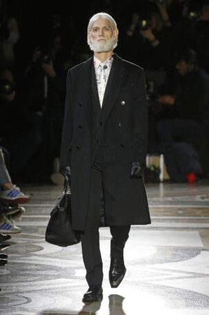 5/48 | Berluti Fall 2019 Menswear | Photo: NOWFASHION.com Berluti Fall 2019 Menswear | Photo: NOWFASHION.com