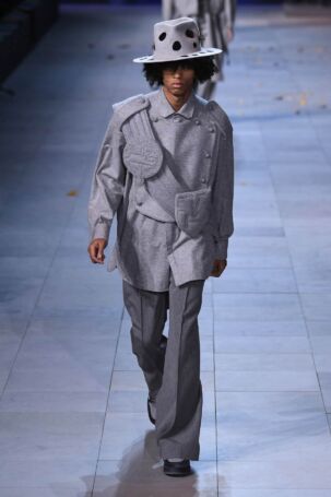 4/66 | Louis Vuitton Fall 2019 Menswear | Photo: NOWFASHION.com Louis Vuitton Fall 2019 Menswear | Photo: NOWFASHION.com