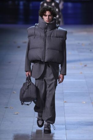 8/66 | Louis Vuitton Fall 2019 Menswear | Photo: NOWFASHION.com Louis Vuitton Fall 2019 Menswear | Photo: NOWFASHION.com