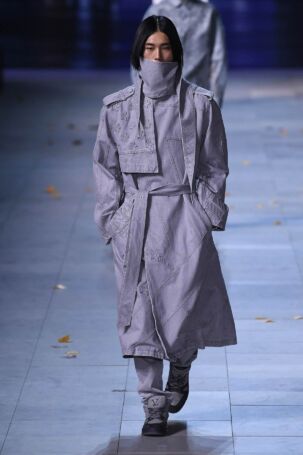 10/66 | Louis Vuitton Fall 2019 Menswear | Photo: NOWFASHION.com Louis Vuitton Fall 2019 Menswear | Photo: NOWFASHION.com