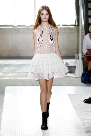 4/45 | Giamba Spring 2016 | Photo: NOWFASHION.com Giamba Spring 2016 | Photo: NOWFASHION.com