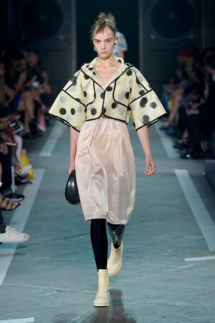 3/37 | Marc by Marc Jacobs Spring 2015 | Photo: NOWFASHION.com Marc by Marc Jacobs Spring 2015 | Photo: NOWFASHION.com