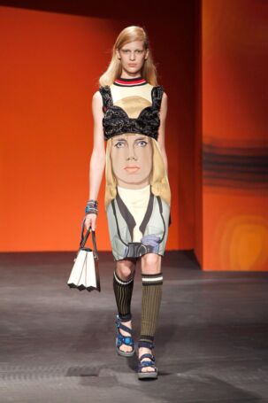 8/40 | Prada Spring 2014 | Photo: NOWFASHION.com Prada Spring 2014 | Photo: NOWFASHION.com