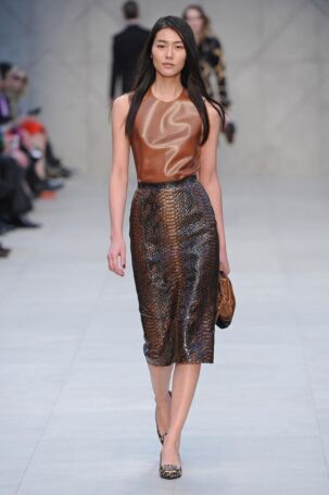 9/46 | Burberry Prorsum Fall 2013 | Photo: NOWFASHION.com Burberry Prorsum Fall 2013 | Photo: NOWFASHION.com