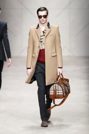 4/49 | Burberry Prorsum Fall 2013 Menswear | Photo: NOWFASHION.com Burberry Prorsum Fall 2013 Menswear | Photo: NOWFASHION.com