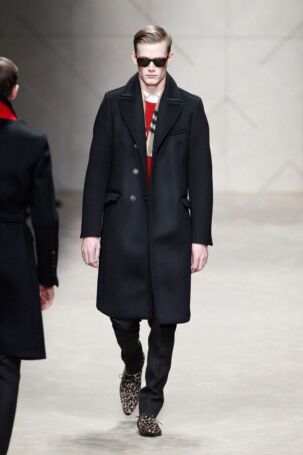 10/49 | Burberry Prorsum Fall 2013 Menswear | Photo: NOWFASHION.com Burberry Prorsum Fall 2013 Menswear | Photo: NOWFASHION.com