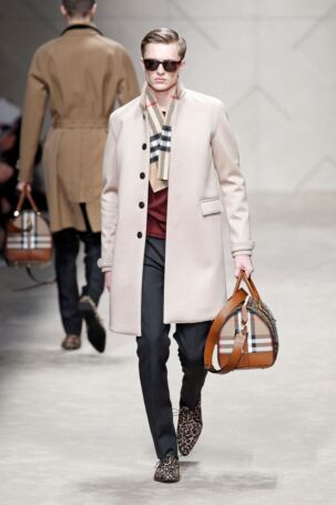 11/49 | Burberry Prorsum Fall 2013 Menswear | Photo: NOWFASHION.com Burberry Prorsum Fall 2013 Menswear | Photo: NOWFASHION.com