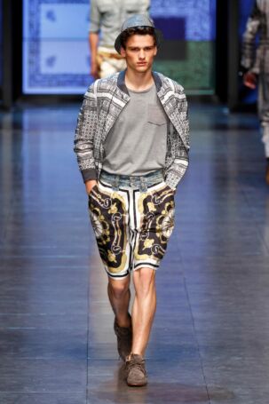 3/46 | D&G Spring 2012 Menswear | Photo: NOWFASHION.com D&G Spring 2012 Menswear | Photo: NOWFASHION.com