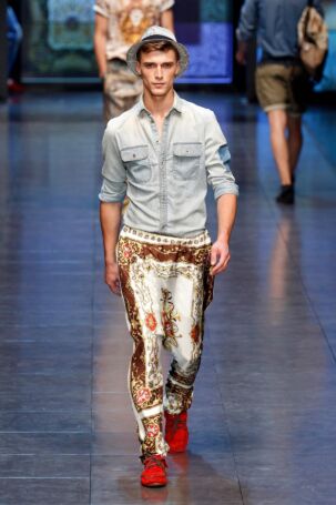 4/46 | D&G Spring 2012 Menswear | Photo: NOWFASHION.com D&G Spring 2012 Menswear | Photo: NOWFASHION.com