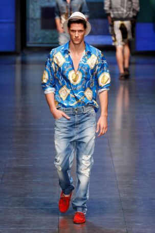 6/46 | D&G Spring 2012 Menswear | Photo: NOWFASHION.com D&G Spring 2012 Menswear | Photo: NOWFASHION.com