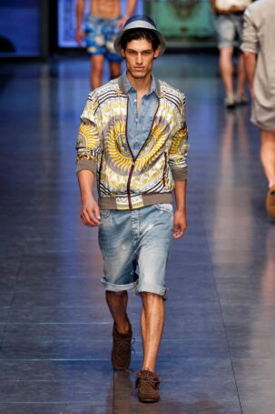 10/46 | D&G Spring 2012 Menswear | Photo: NOWFASHION.com D&G Spring 2012 Menswear | Photo: NOWFASHION.com