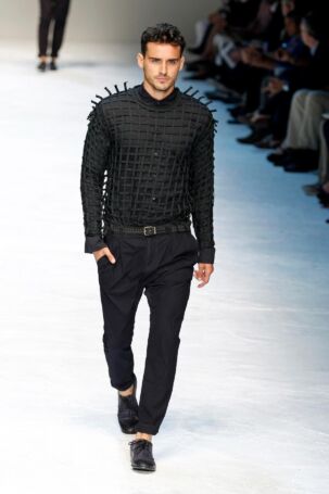 2/83 | Dolce&Gabbana Spring 2012 Menswear | Photo: NOWFASHION.com Dolce&Gabbana Spring 2012 Menswear | Photo: NOWFASHION.com