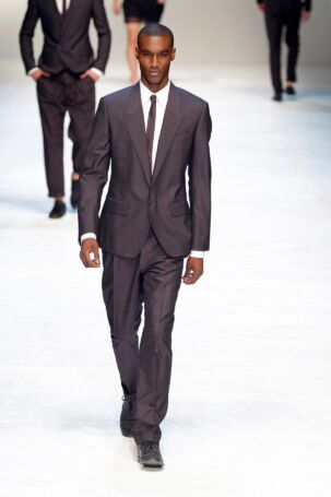 11/83 | Dolce&Gabbana Spring 2012 Menswear | Photo: NOWFASHION.com Dolce&Gabbana Spring 2012 Menswear | Photo: NOWFASHION.com