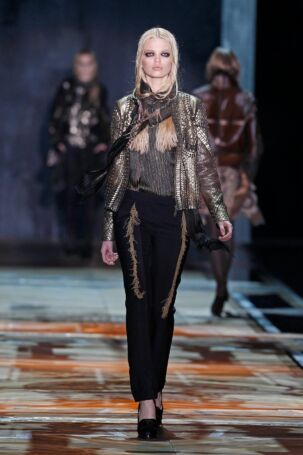 5/44 | Roberto Cavalli Fall 2011 | Photo: NOWFASHION.com Roberto Cavalli Fall 2011 | Photo: NOWFASHION.com