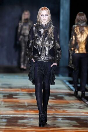 6/44 | Roberto Cavalli Fall 2011 | Photo: NOWFASHION.com Roberto Cavalli Fall 2011 | Photo: NOWFASHION.com