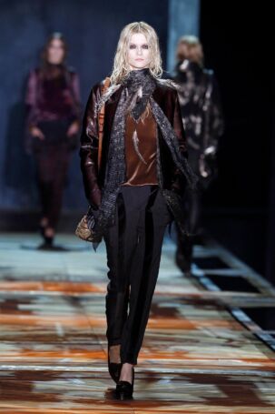 8/44 | Roberto Cavalli Fall 2011 | Photo: NOWFASHION.com Roberto Cavalli Fall 2011 | Photo: NOWFASHION.com