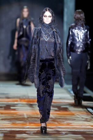 11/44 | Roberto Cavalli Fall 2011 | Photo: NOWFASHION.com Roberto Cavalli Fall 2011 | Photo: NOWFASHION.com