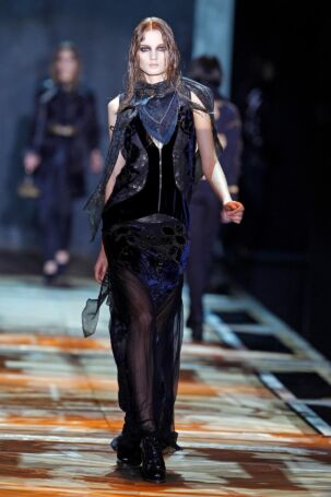 12/44 | Roberto Cavalli Fall 2011 | Photo: NOWFASHION.com Roberto Cavalli Fall 2011 | Photo: NOWFASHION.com