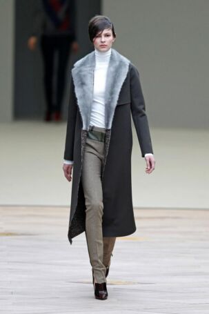 7/35 | Céline Fall 2011 | Photo: NOWFASHION.com Céline Fall 2011 | Photo: NOWFASHION.com
