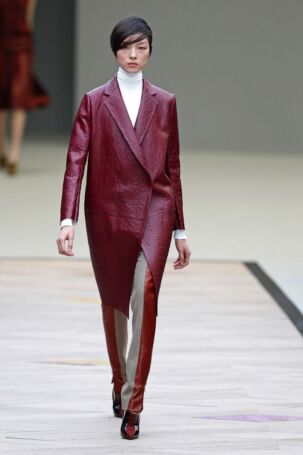 9/35 | Céline Fall 2011 | Photo: NOWFASHION.com Céline Fall 2011 | Photo: NOWFASHION.com