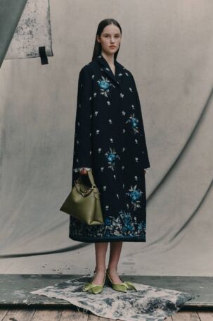 Erdem Resort 2026 | Photo: Daniel Archer | Courtesy of Erdem Erdem Resort 2026 | Photo: Daniel Archer | Courtesy of Erdem