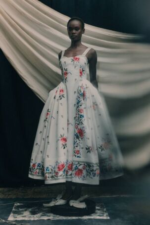 Erdem Resort 2026 | Photo: Daniel Archer | Courtesy of Erdem Erdem Resort 2026 | Photo: Daniel Archer | Courtesy of Erdem