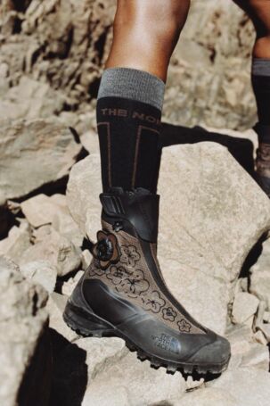 8/15 | Cecilie Bahnsen x The North Face Second Collaboration Campaign | Photo: Ellen Fedors | Courtesy of Cecilie Bahnsen Cecilie Bahnsen x The North Face Second Collaboration Campaign | Photo: Ellen Fedors | Courtesy of Cecilie Bahnsen