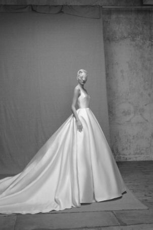 3/19 | Elie Saab Fall 2026 Bridal | Courtesy of Elie Saab Elie Saab Fall 2026 Bridal | Courtesy of Elie Saab