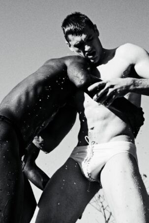 3/10 | Ludovic de Saint Sernin Swimwear Campaign Spring 2025 | Photo: Stuart Winecoff | Courtesy of Ludovic de Saint Sernin Ludovic de Saint Sernin Swimwear Campaign Spring 2025 | Photo: Stuart Winecoff | Courtesy of Ludovic de Saint Sernin