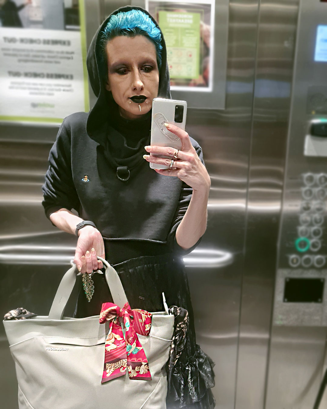 Troubadour Apex Everday Tote Bag accessorized with twilly scarf