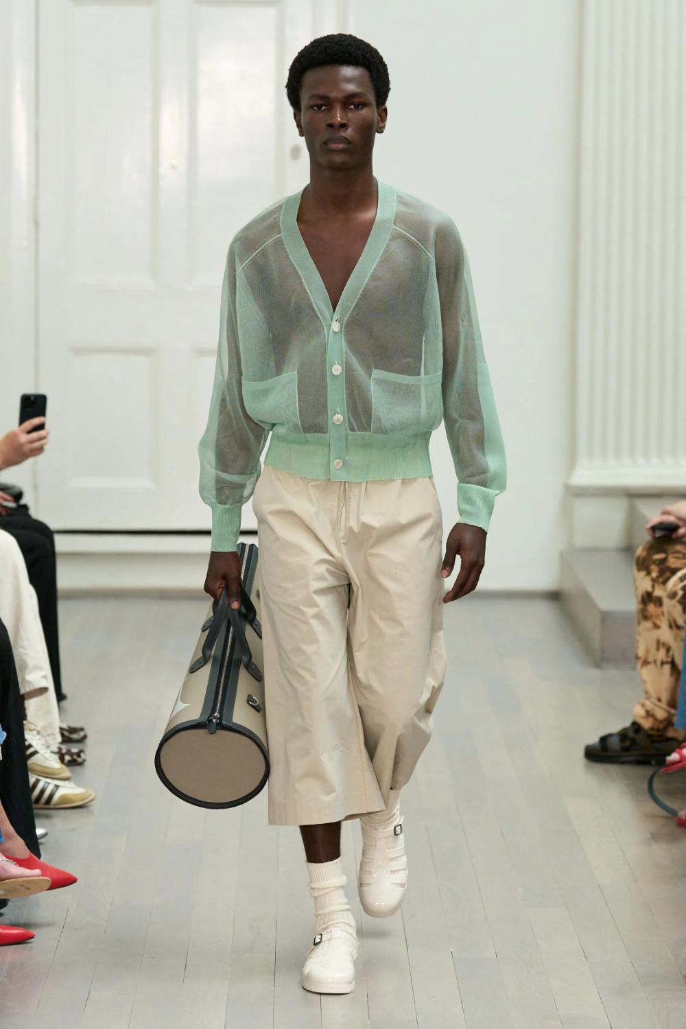 Fall 2025 Menswear Trend Forecast - Handbags - Denzil Patrick Spring 2025 Menswear