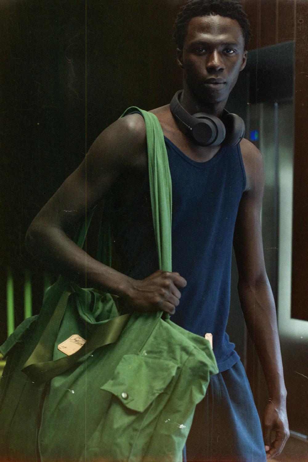 Fall 2025 Menswear Trend Forecast - Handbags - SR_A Spring 2025 Menswear