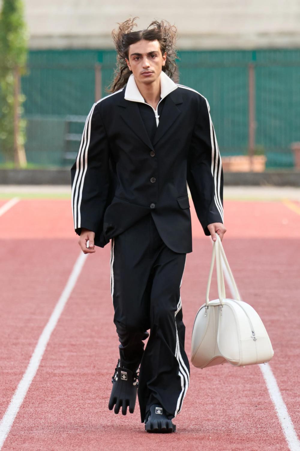Fall 2025 Menswear Trend Forecast - Handbags - Avavav Spring 2025