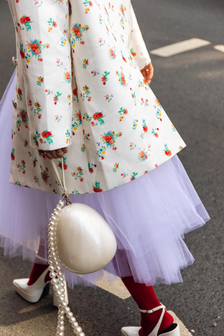 Street Style at Yuhan Wang Spring 2025, London Fashion Week