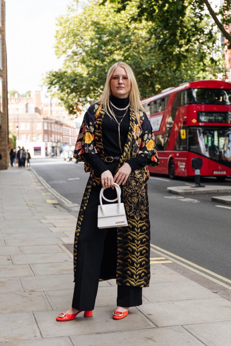 Street Style at Yuhan Wang Spring 2025, London Fashion Week
