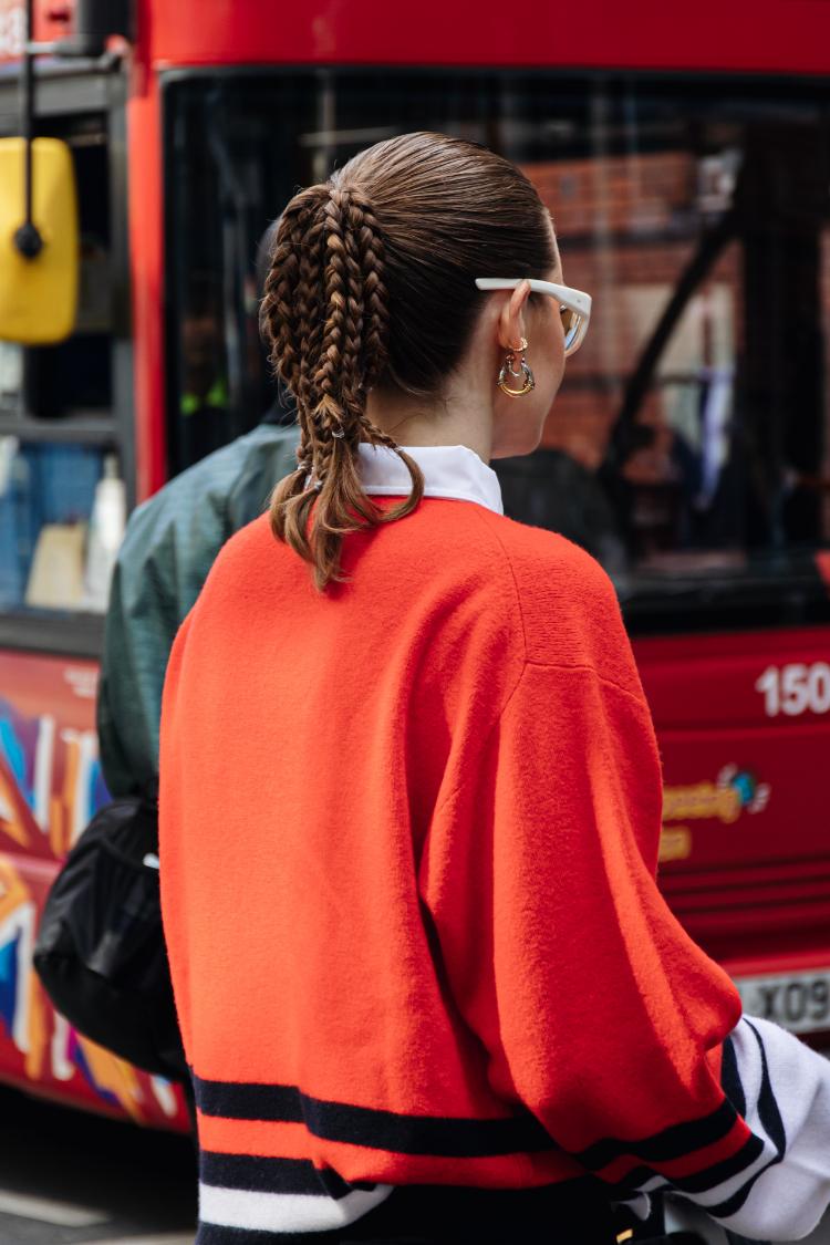 Street Style at Yuhan Wang Spring 2025, London Fashion Week