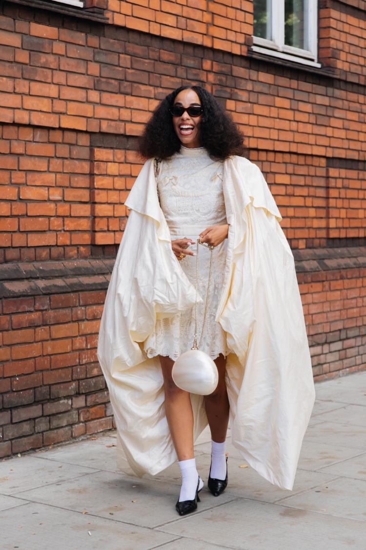 Street Style at Yuhan Wang Spring 2025, London Fashion Week