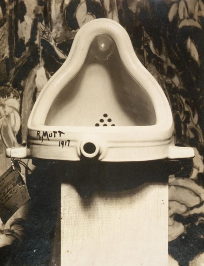 Marcel Duchamp - Fountain, 1917; Photo: Alfred Stieglitz