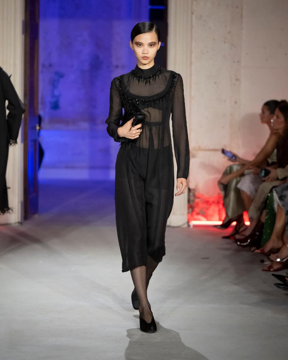 Huishan Zhang Spring 2025 Look 2; Photo: Courtesy of Huishan Zhang