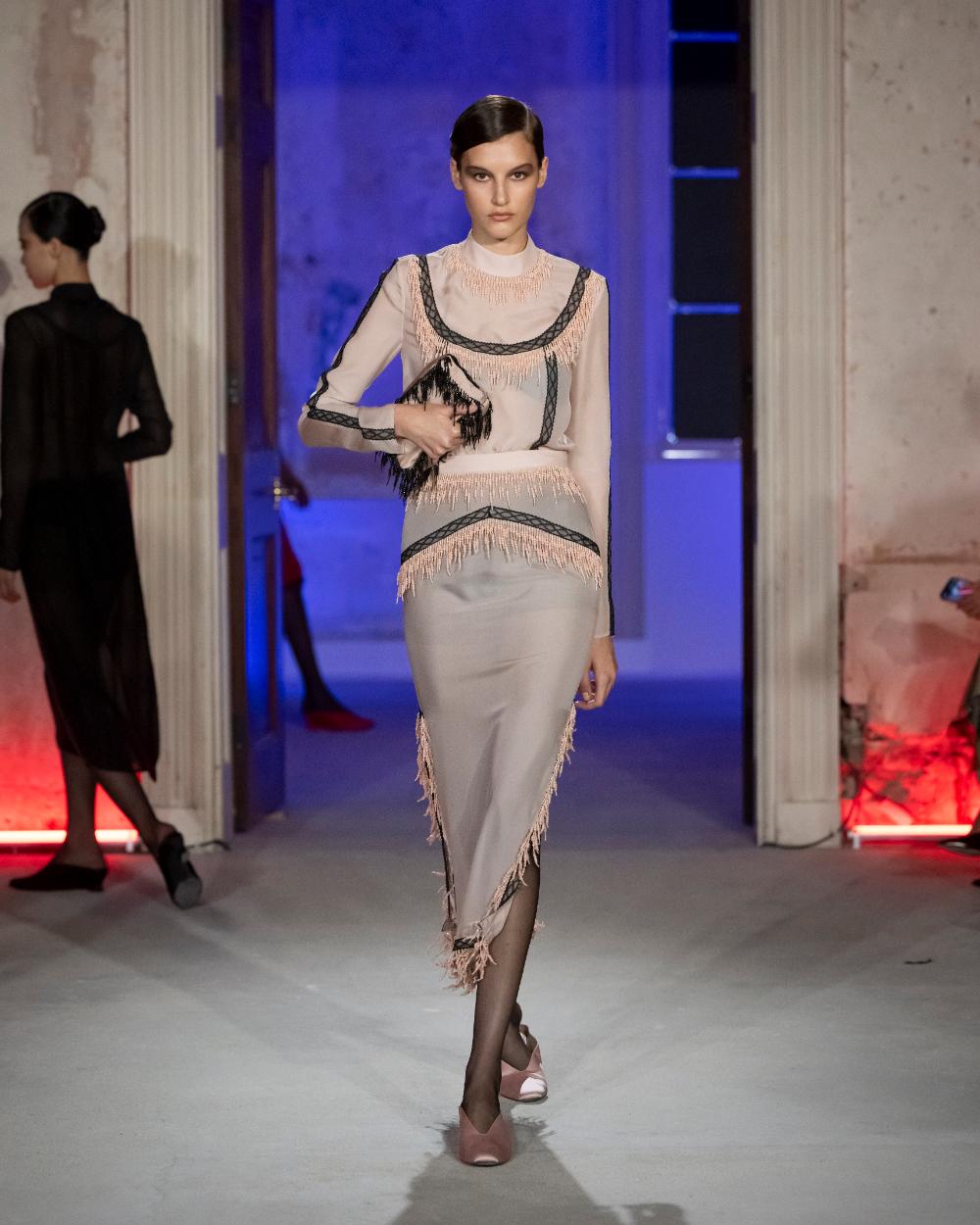 Huishan Zhang Spring 2025 Look 3; Photo: Courtesy of Huishan Zhang